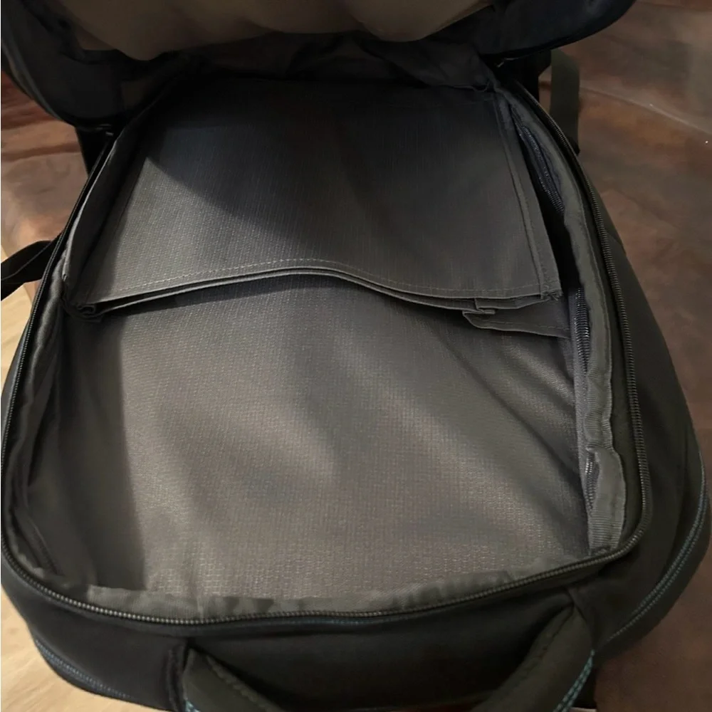 Alienware Black Backpack for Men - Picture 4 of 7